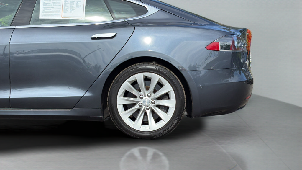 Used 2017 Tesla Model S 100D AWD/4WD image 28
