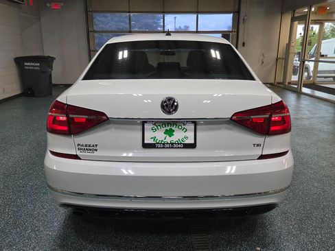 Used 2016 Volkswagen Passat 1.8T R-Line FWD image 8