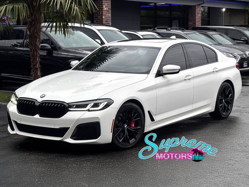 Used 2022 BMW 530i xDrive w/ M Sport Package image 1