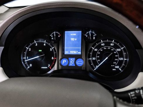 Used 2016 Lexus GX 460 w/ Premium Package AWD/4WD image 18