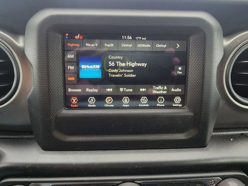 Used 2022 Jeep Gladiator Sport image 31