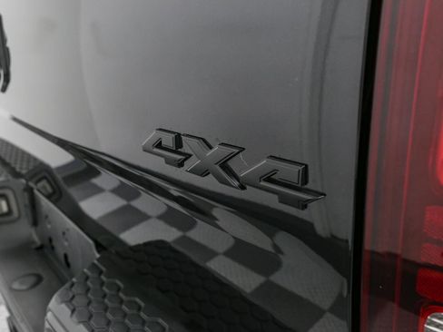 Used 2016 RAM 1500 Sport image 9