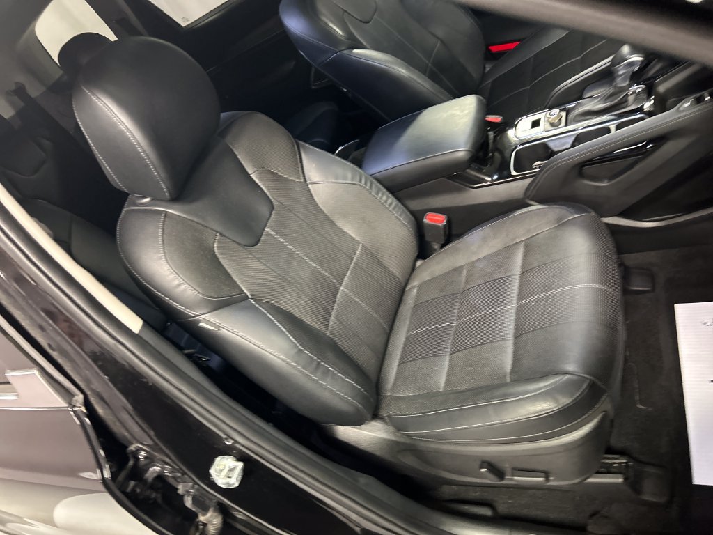 Used 2022 Kia Telluride EX w/ EX Premium Package FWD image 24