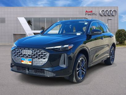 Used 2025 Audi Q5 Premium w/ Convenience Package