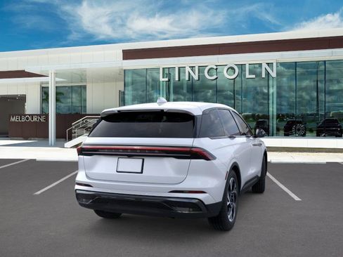 New 2025 Lincoln Nautilus Premier w/ Jet Appearance Package image 8