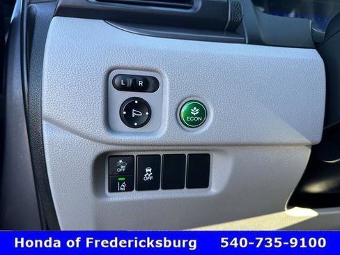 Used 2021 Honda Pilot EX image 26