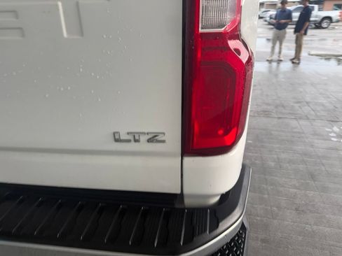 Used 2020 Chevrolet Silverado 3500 LTZ w/ LTZ Plus Package AWD/4WD image 5