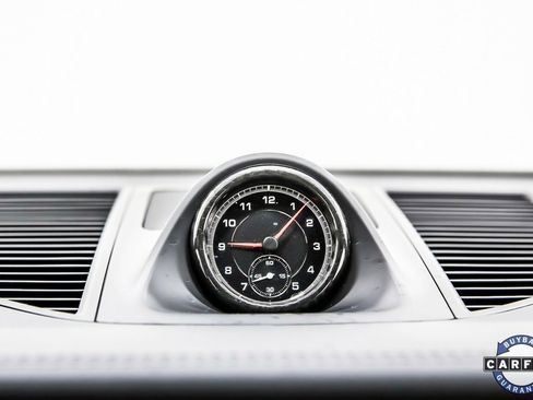 Used 2021 Porsche Macan S w/ Premium Package image 26