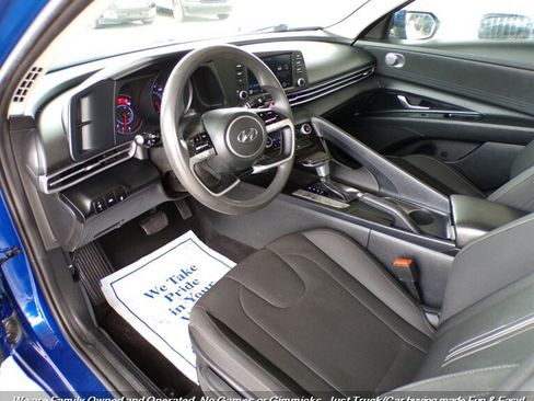Used 2021 Hyundai Elantra SEL FWD image 10
