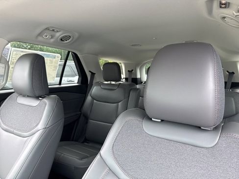 New 2025 Ford Explorer Active w/ Active Comfort Package image 29