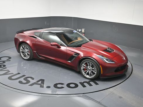 Used 2016 Chevrolet Corvette Z06 w/ 2LZ Preferred Equipment Group image 32