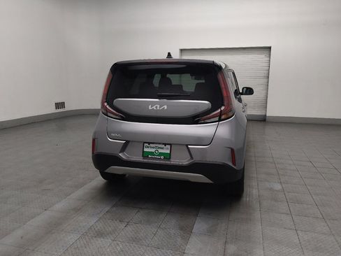 Used 2025 Kia Soul LX image 7