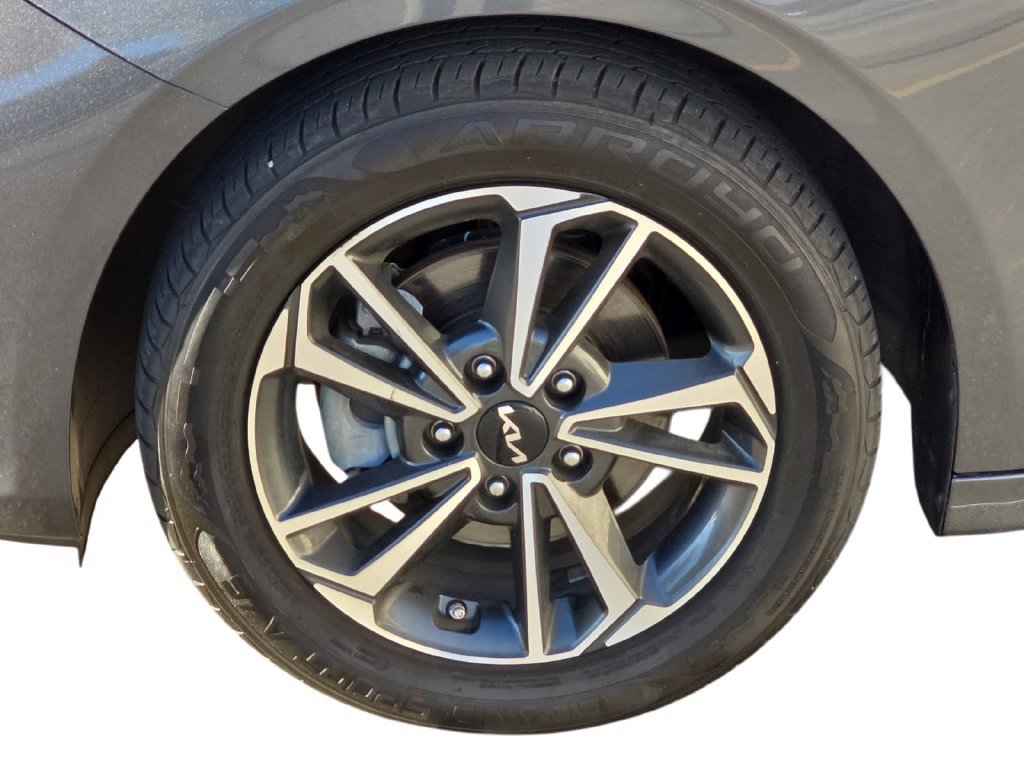 Used 2023 Kia Forte LXS FWD image 31
