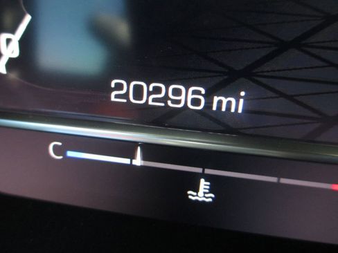 Used 2025 GMC Sierra 3500 SLT w/ SLT Premium Package image 38