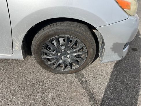 Used 2010 Toyota Matrix image 19