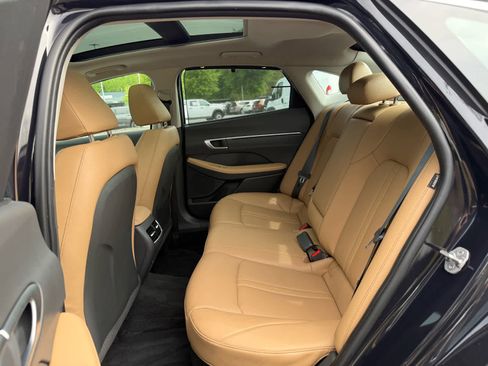 Used 2025 Hyundai Sonata Limited FWD image 25
