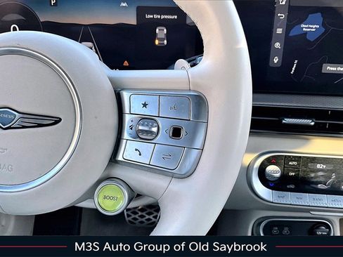 Used 2023 Genesis GV60 Performance image 12