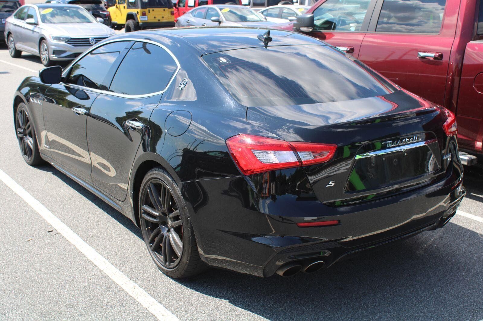 Used 2018 Maserati Ghibli S GranSport RWD image 6