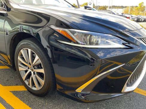 Used 2021 Lexus ES 250 image 28