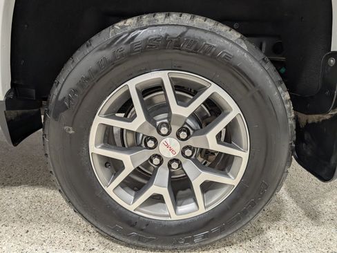 Used 2019 GMC Canyon All Terrain w/ Trailering Package AWD/4WD image 10