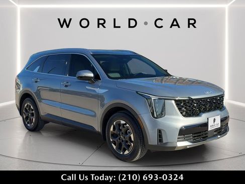Certified 2025 Kia Sorento S w/ Panoramic Sunroof Package image 1