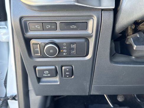 Used 2022 Ford F150 Lariat w/ FX4 Off-Road Package image 27