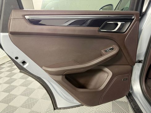 Used 2015 Porsche Macan S image 27