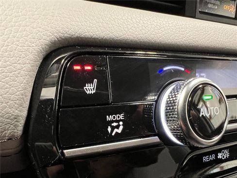 New 2025 Honda Pilot Touring image 26