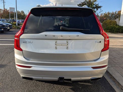 Used 2018 Volvo XC90 T6 Momentum w/ Convenience Package image 12