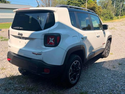 Used 2015 Jeep Renegade Trailhawk w/ Cold Weather Group AWD/4WD image 5
