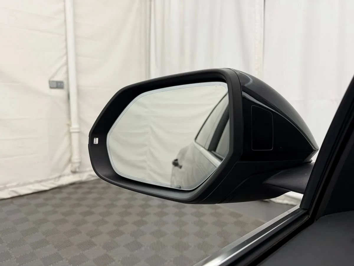 Used 2019 Audi Q8 Premium Plus AWD/4WD image 17