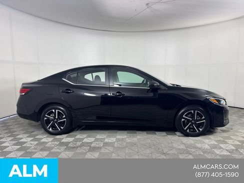 Used 2024 Nissan Sentra SV FWD image 6