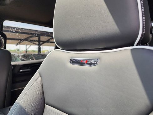 New 2026 GMC Sierra 1500 AT4X AWD/4WD image 19