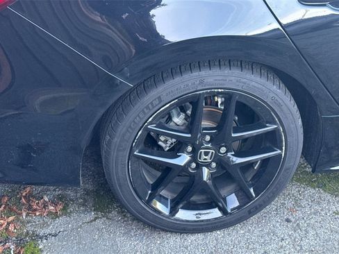 Used 2023 Honda Civic Sport image 7