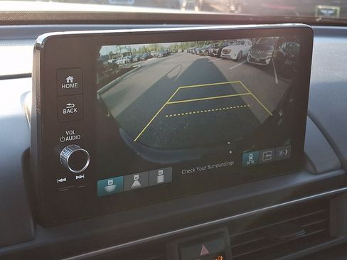Used 2024 Honda Pilot Touring image 20