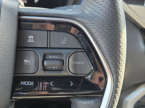 Used 2024 Toyota Tundra Platinum image 22