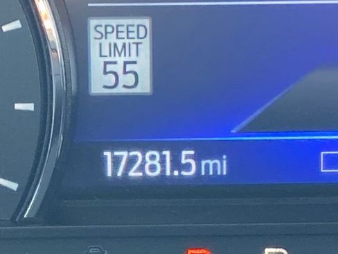 Used 2021 Ford Escape SEL FWD image 23