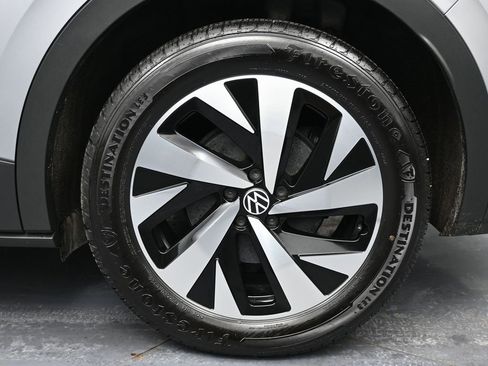 Used 2023 Volkswagen ID.4 Pro image 12