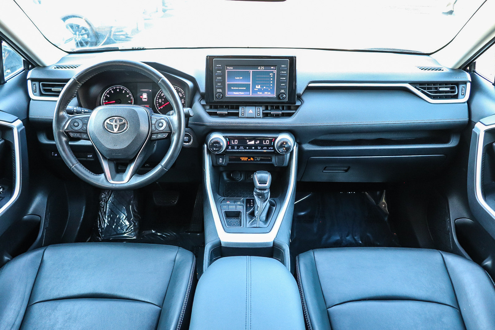 Certified 2019 Toyota RAV4 XLE Premium w/ Carpet Mat Package FWD image 13