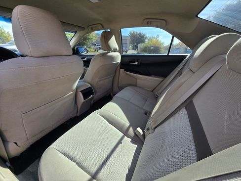 Used 2013 Toyota Camry LE image 13