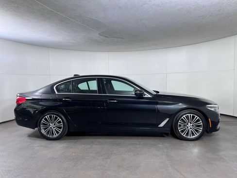 Used 2017 BMW 540i xDrive image 8