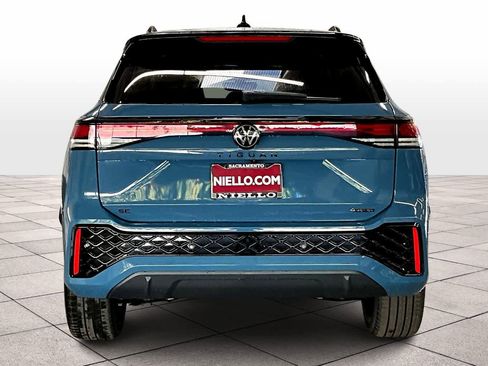New 2026 Volkswagen Tiguan SE R-Line image 6