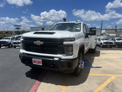 New 2025 Chevrolet Silverado 3500 W/T w/ WT Convenience Package AWD/4WD image 4