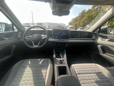 New 2026 Volkswagen Tiguan S FWD image 10