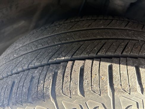 Used 2021 Subaru Ascent Limited w/ Popular Package #2A image 2