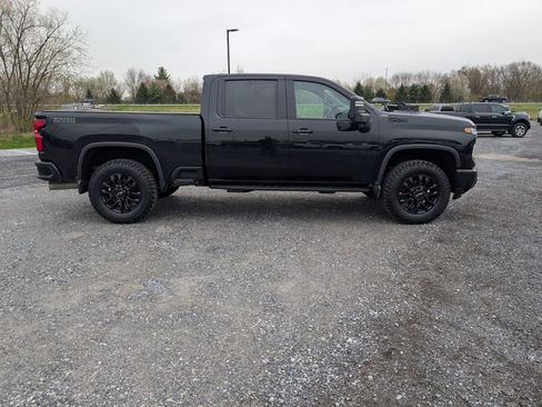 Used 2025 Chevrolet Silverado 2500 LTZ w/ Trail Boss Package image 15