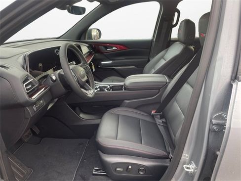 New 2026 Chevrolet Traverse Z71 w/ Driver Confidence Package image 9