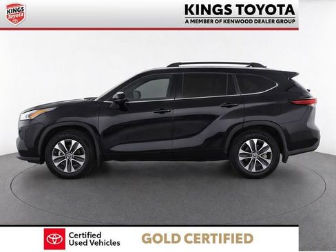 Used 2023 Toyota Highlander XLE AWD/4WD image 8
