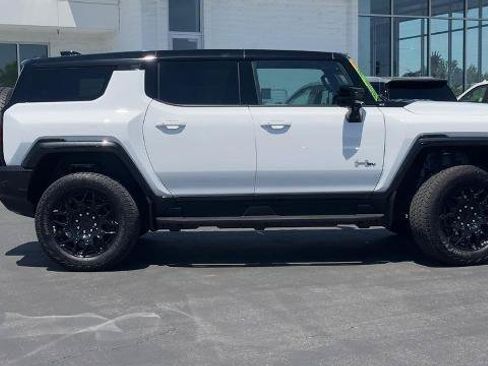 Used 2026 GMC Hummer EV SUV AWD/4WD image 3
