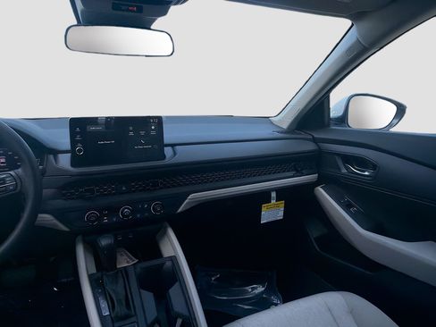 New 2026 Honda Accord LX image 18